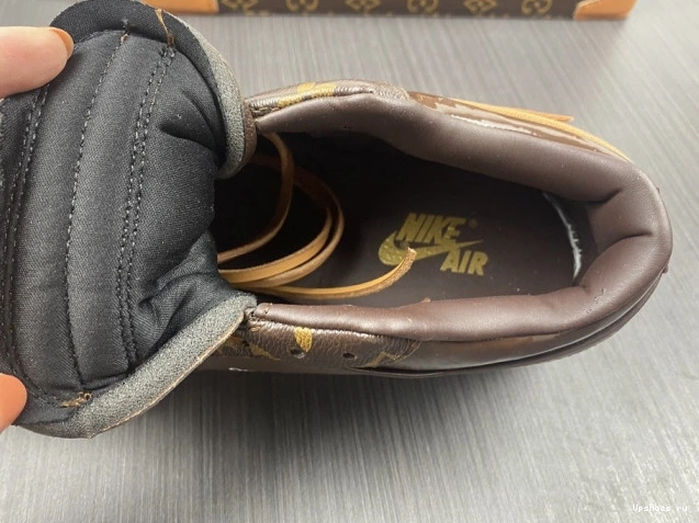 O-W -LouiV Low (WITH JORDAN CASE) AIR 1 Top 0729